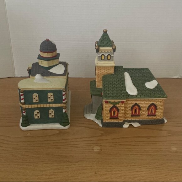 Grandeur Noel Snow Flake Village Church and Museum Christmas Hand Painted 1994 - Picture 3 of 14